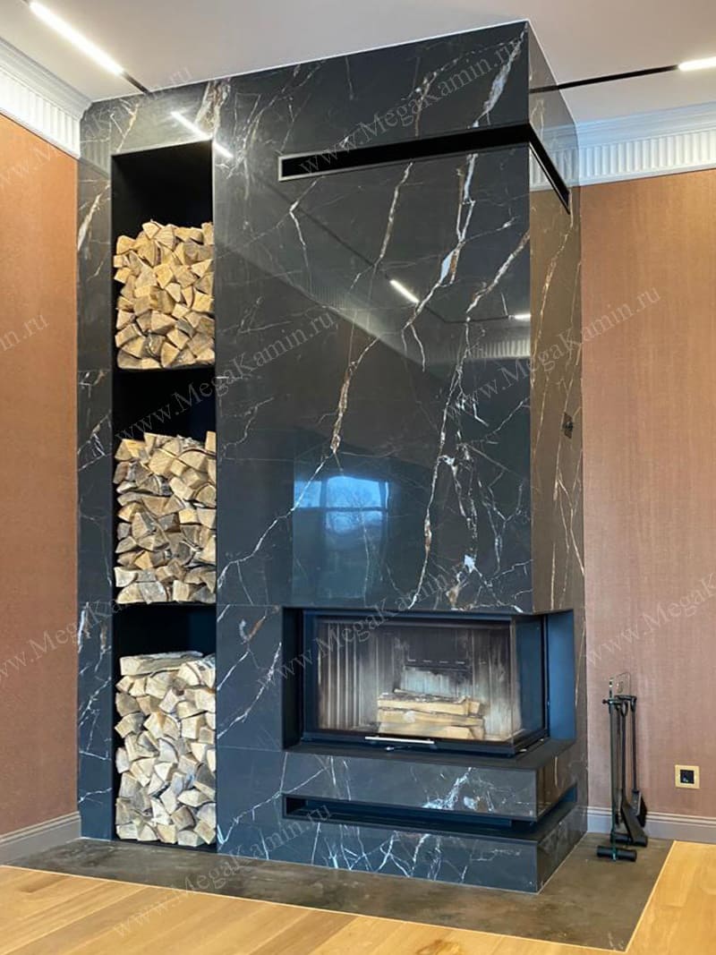 5. Камин пристенно-угловой с дровником топка "SPARTHERM"