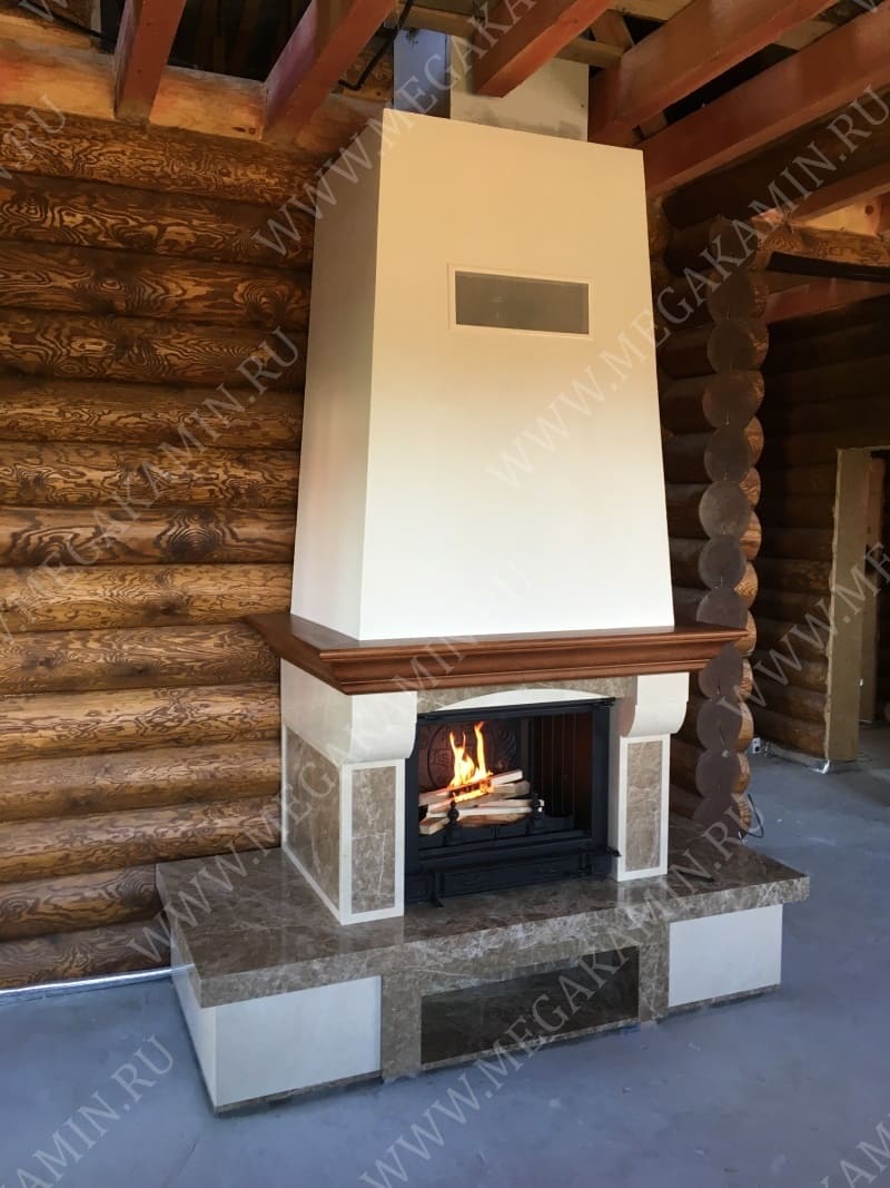 6. Камин пристенный с деревянной полкой топка "SEGUIN"