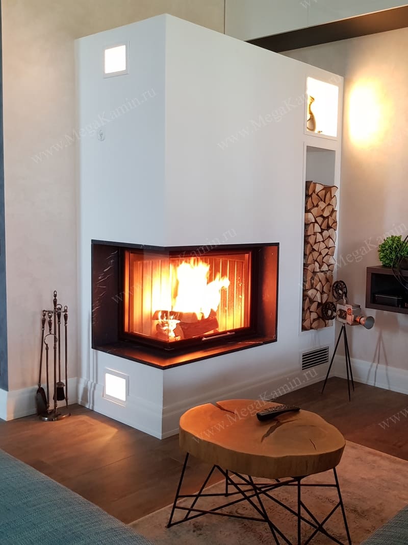 13. Камин пристенно-угловой топка "SPARTHERM"