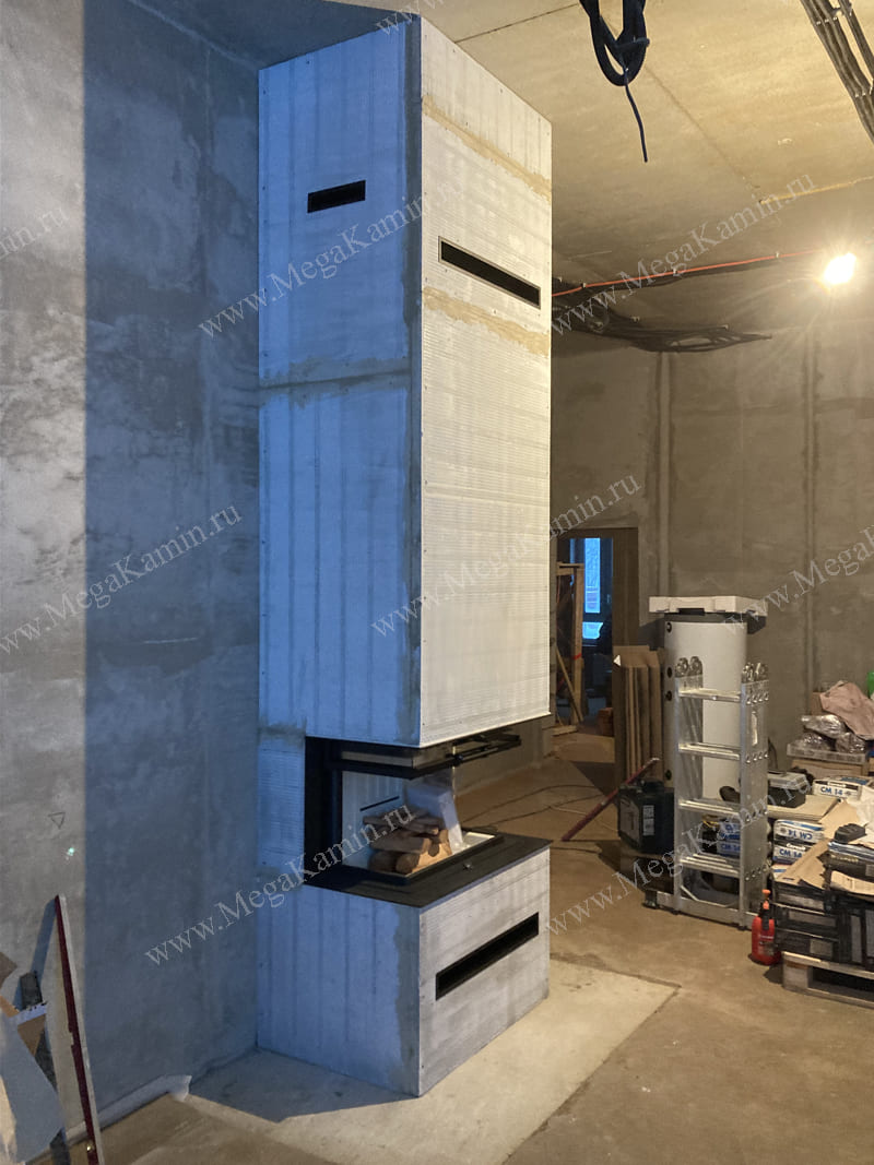 34. Камин пристенный трехсторонний топка "SPARTHERM"