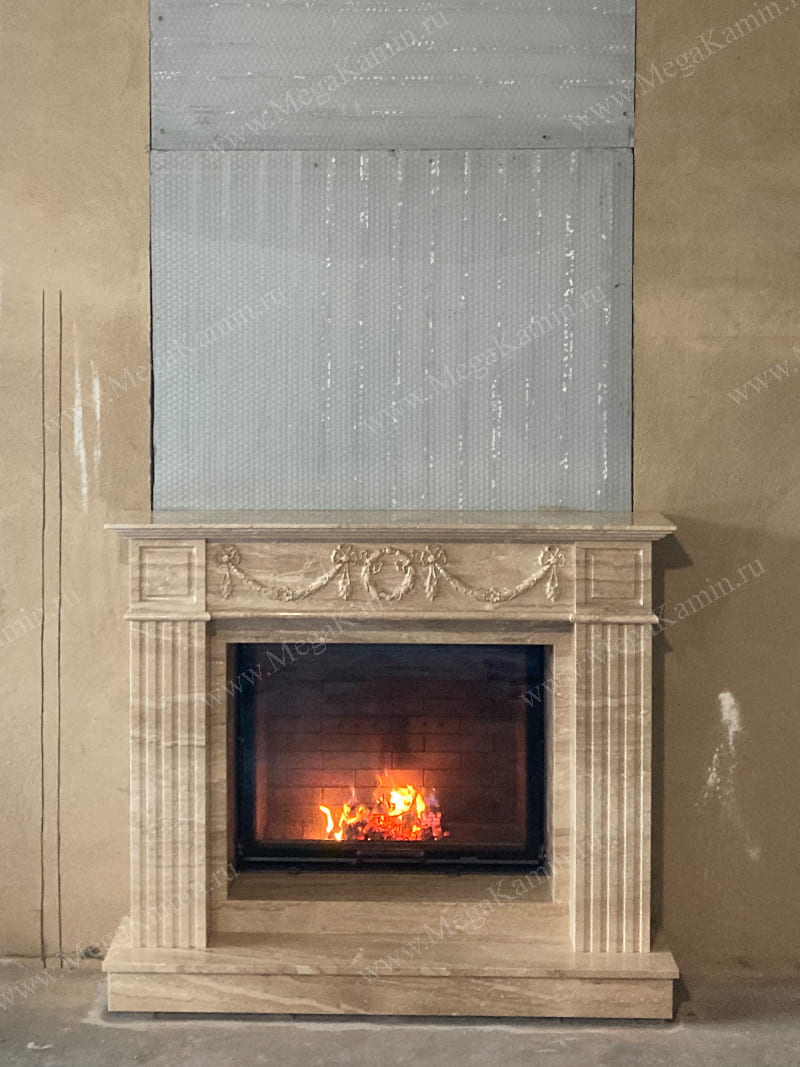 43. Камин с мраморным порталом топка "АСТОВ"